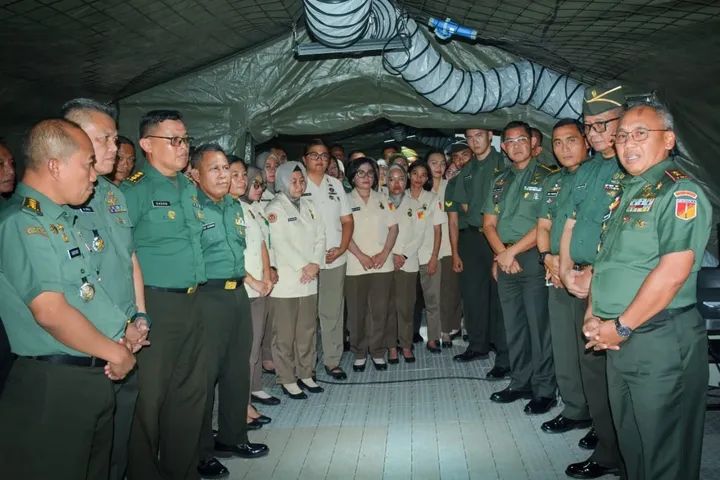 Mayjen TNI Mirza Agus Tinjau Rumkitlap Kodam XIII/Merdeka