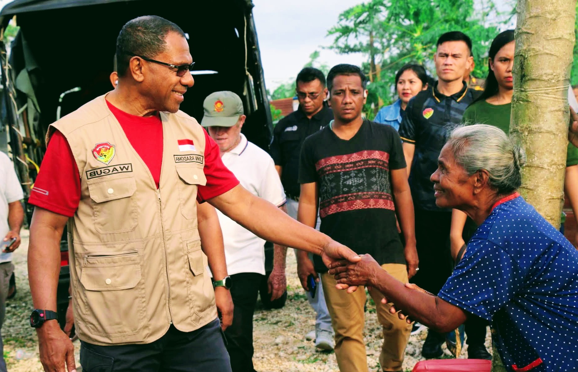 Tinjau Korban Angin Puting Beliung, Wabub NTT Janjikan Bantuan Rumah Layak Huni