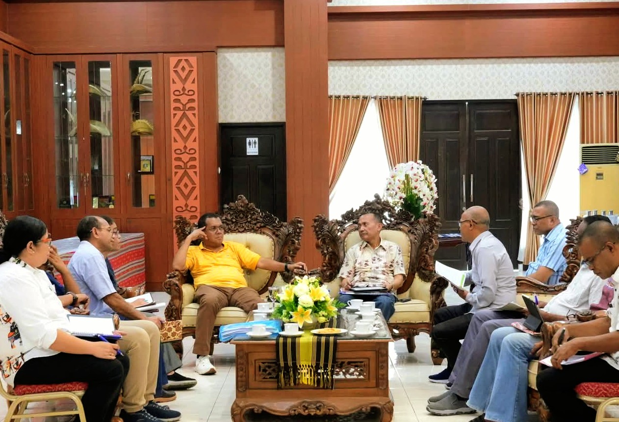 Gubernur NTT Gelar Rapat Strategis, Perkuat Sinergi Perangkat Daerah untuk Genjot PAD
