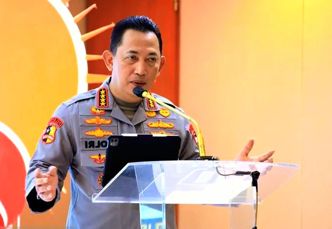 Dinilai Lamban Tangani Kasus Fitnah Menteri HAM, Kapolri Terancam Didesak Mundur oleh Kelompok Masyarakat