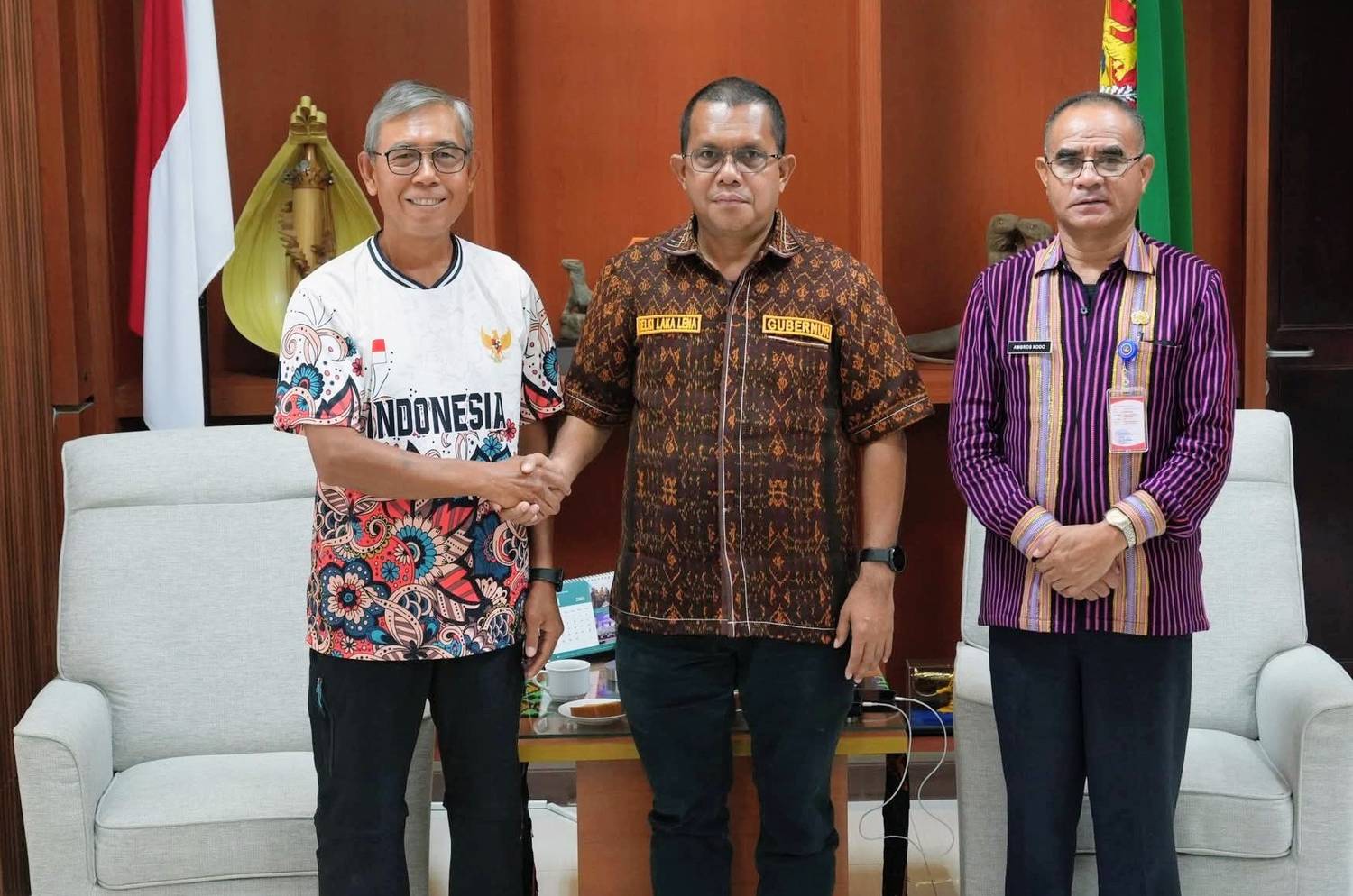 Terima Laporan Frans Lumentut, Gubernur NTT Instruksikan Pejabat Turun ke Lapangan dan Jalan Kaki