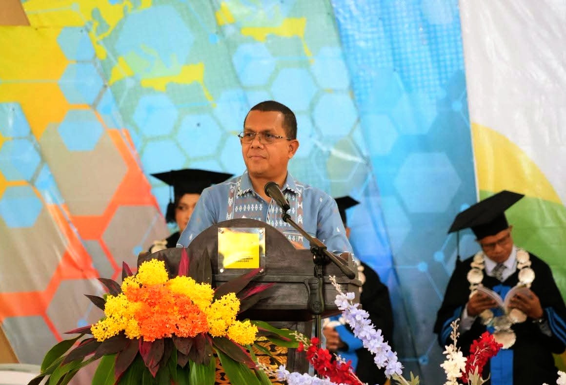 Prof Otto Gusti Dikukuhkan Jadi Guru Besar Filsafat Politik, Gubernur NTT Singgung Ruang Kritik Publik