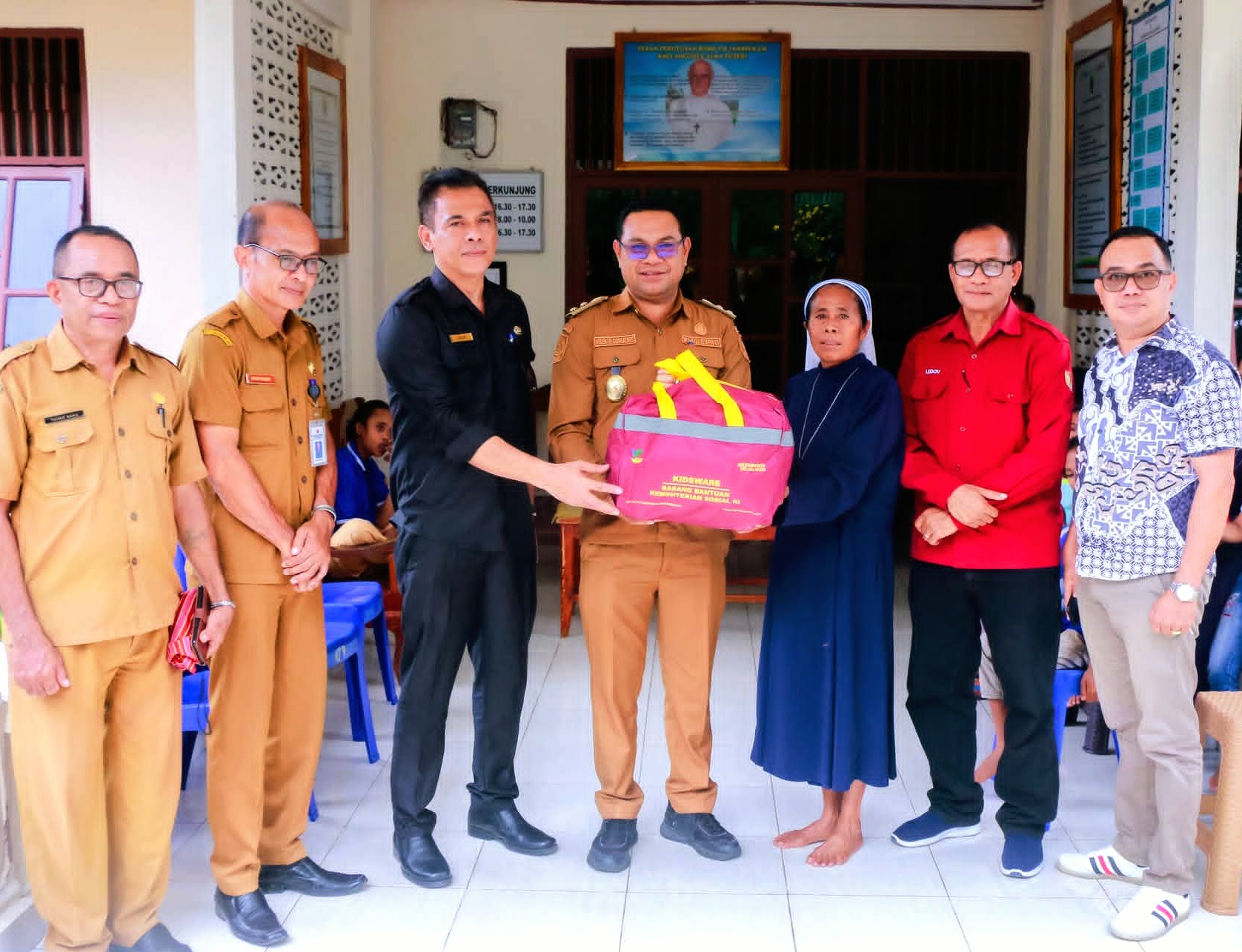 Sayat Hati! Kisah 8 Suster Asuh Anak ABK, Wabub Belu: 'Jangan  Terima Kasih, Ini Kewajiban Kami'