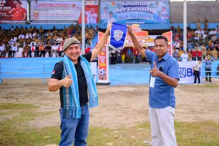 Gaya Komando Berbalut Kesederhanaan, Bupati Belu Resmi Buka Turnamen Sepak Bola Bupati Cup 2026