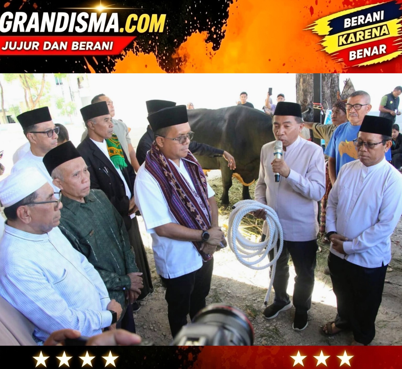 Gubernur NTT Serahkan Sapi Kurban Seberat 1,1 Ton dari Presiden Jokowi ke Universitas Muhamadiyah Kupang
