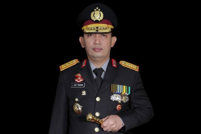 BREAKING NEWS: Kapolri Jenderal Listyo Sigit Mutasi Besar-besaran! Kursi Kapolres Bekasi Kota hingga Jabatan Elit Polda Metro Jaya Resmi Berganti, Ini Daftar Lengkapnya!